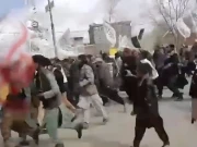 افغان طالبان رجیم کا بندوق کے زور پر احتجاج، پاکستان مخالف مظاہروں میں معصوم بچوں کا استعمال