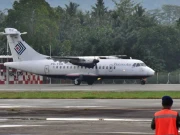 طیارے پر لینڈنگ کے وقت گولیاں برسائی گئیں