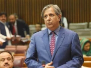 خاص مدت تک ملازمت کرنیوالے افراد کو پری میچور رٹائرمنٹ کا آپشن دیا جائے گا، اعظم تارڑ