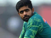 قومی ٹیم کے ہیڈ کوچ کا بابر اعظم کے ٹیم میں کھیلنے سے متعلق اہم بیان