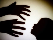 شقی القلب باپ نے لاتوں اور مکوں سے تشدد کر کے اپنی ہی ڈیڑھ سالہ بچی کو مار ڈالا