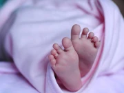 فیصل آباد، چلڈرن ہسپتال سے اغواء بچی 24 گھنٹوں میں بازیاب، ملزمہ گرفتار