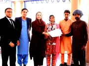 لاہور: گمشدہ بچی 6 سال بعد والدین سے مل گئی