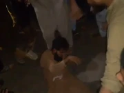 کراچی، غیر قانونی بکرا منڈی ختم کرانے والی کے ایم سی ٹیم پر بیوپاریوں کا حملہ، بدترین تشدد 