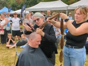 بالوں کا سب سے بڑا عطیہ کرنے کا ریکارڈ