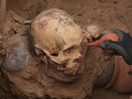 گیس کیلئے کی گئی کھدائی کے دوران انسانی باقیات برآمد