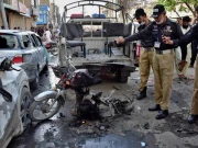 کوئٹہ میں پولیس وین کے قریب دھماکا؛ 2 افراد جاں بحق، اہلکاروں سمیت 17 زخمی