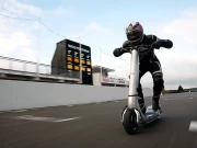 دنیا کی تیز ترین ای اسکوٹی کی رونمائی