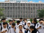 کراچی: نویں جماعت کے نتائج کا اعلان ہوتے ہی آن لائن سسٹم بیٹھ گیا