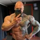 برطانیہ: اسٹیج پر اچانک گِرنے والا باڈی بلڈر انتقال کر گیا