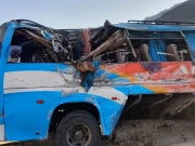 خاران سے لاڑکانہ جانے والی مسافر کوچ حادثے کا شکار، 5افراد جاں بحق
