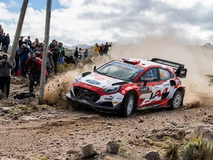 ارجنٹینا: کار ریسنگ کے دوران خطرناک حادثہ، ایک تماشائی ہلاک اور دو زخمی