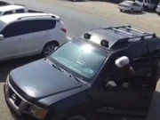 شارجہ میں کار چوری کا واقعہ، پولیس نے چند گھنٹوں میں ملزم گرفتار کر کے گاڑی برآمد کر لی