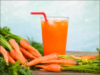 گاجر کا جوس: صحت اور خوبصورتی کےلیے ایک طاقتور قدرتی مشروب