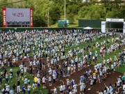 امریکا: 2358 افراد کا ایک ساتھ کیچ گیم کھیلنے کا ریکارڈ