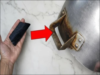 کوئلے کی کالک میں گندے برتن اور کچن کی چمک کا راز چھپا ہے