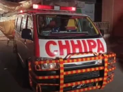 کراچی، ہیوی ٹریفک نے ایک اور خاندان اجاڑ دیا، موٹر سائیکل سوار مرد، خاتون اور بچہ جاں بحق