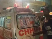 کراچی، گھگھر پھاٹک، لوٹ مار پر شہری کی مزاحمت، دو ڈاکوؤں سمیت 4 افراد زخمی