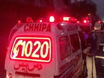 کراچی، کورنگی گودام چورنگی کے قریب ٹریلر کی ٹکر سے موٹر سائیکل سوار نوجوان جاں بحق