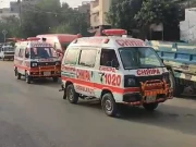 کراچی، ہیوی ٹریفک نے ایک اور موٹرسائیکل سوار نوجوان کی جان لے لی 