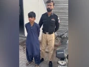 کراچی؛ موٹر سائیکل چوری اور شہریوں سے موبائل فون چھیننے والا کم عمر ملزم گرفتار
