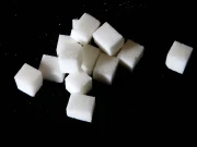 بچپن میں چینی کا کم استعمال مستقبل میں کن بیماریوں سے بچا سکتا ہے؟