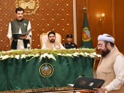 گورنر اور وزیراعلیٰ کے پی کے درمیان ملاقات، صوبے کو گندم کی بندش کا عمل غیر آئینی قرار