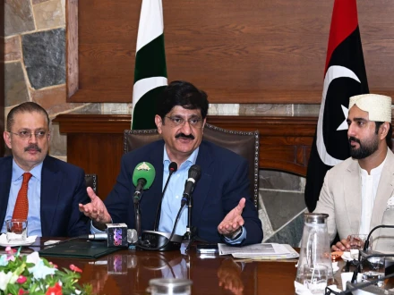 سندھ کابینہ سے بجٹ کی منظوری؛ سرکاری ملازمین کی تنخواہوں، پنشن میں اضافے سے متعلق تجاویز سامنےآگئیں