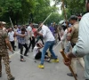 نئی دہلی میدانِ جنگ بن گیا، کاکروچ جنتا پارٹی کے طلبہ اور پولیس میں جھڑپیں، سیکڑوں زخمی