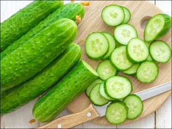 کھیرا سب کے لیے فائدہ مند نہیں، کن افراد کو احتیاط کرنی چاہیے؟