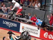 جرمنی، سائیکلنگ چیمپئن شپ میں سائیکلسٹ تماشائیوں میں جا گھسے، 9 افراد زخمی