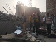 لاہور؛ گھر میں سلنڈر دھماکے سے عمارت کی پہلی منزل منہدم، 3افراد جاں بحق