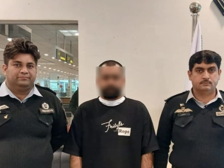 ایف آئی اے این سی بی انٹرپول کی بڑی کارروائی، قتل کا اشتہاری ملزم سعودی عرب سے گرفتار