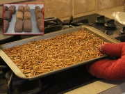 کیڑوں کے آٹے سے بنائی گئی ڈبل روٹی