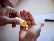 کراچی: مستقبل کے ڈاکٹروں میں ذہنی سکون اور نیند کی ادویات کے استعمال کا انکشاف