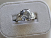 1910 کی ہیرے کی انگوٹھی معجزاتی طور پر جھیل کی گہرائی سے مِل گئی