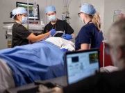 دوران آپریشن نرس کے ساتھ رنگ رلیاں منانے والا ڈاکٹر دوبارہ جاب کیلئے اہل قرار