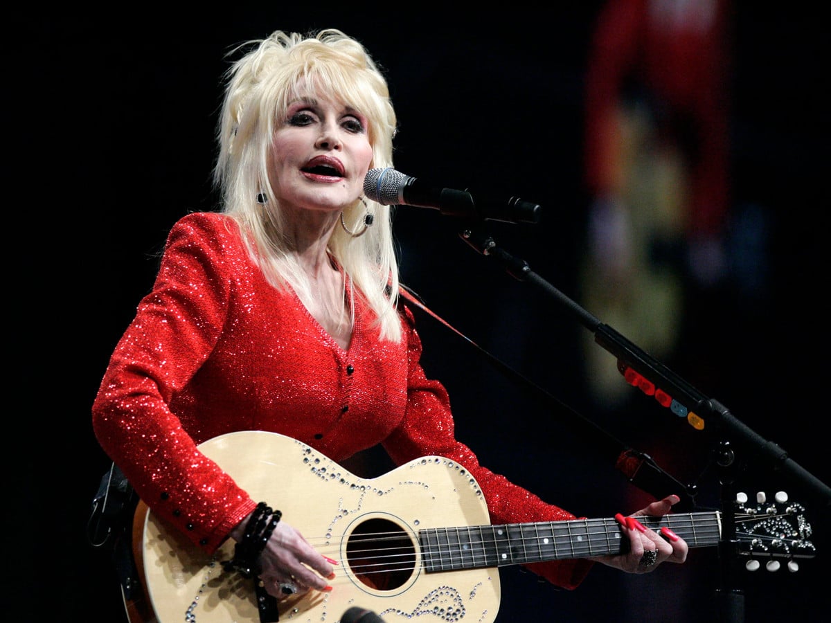 dolly parton 31787695049 1