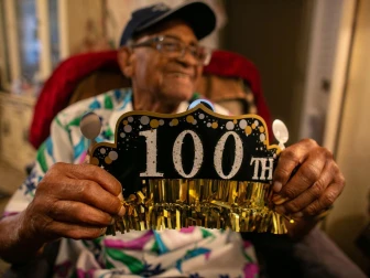 کچھ لوگ 100 سال سے زیادہ کیسے جی لیتے ہیں؟، سائنس کی حیران کُن دریافت