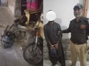 کراچی؛ فوڈ ڈیلیوری رائیڈر کو ٹکر مارنے والا مفرور کار ڈرائیور گرفتار