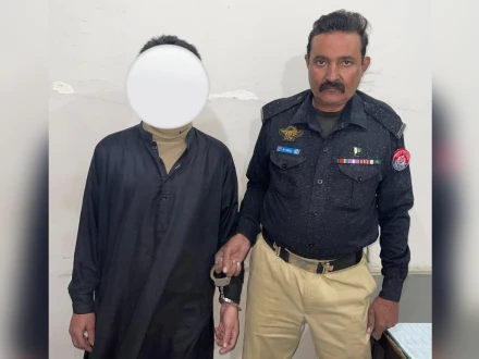 کراچی، مدینہ کالونی میں مضر صحت گٹکا ماوا کا کارخانہ بے نقاب، ملزم گرفتار