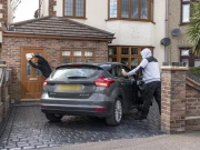 برطانیہ میں ایک لاکھ سے زائد کاریں غائب، جدید ٹیکنالوجی  نے چوروں کا راستہ آسان کردیا