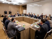 یورپی وزرائے خارجہ کی ایرانی ہم منصب سے طویل ملاقات؛ مذاکرات جاری رکھنے پر اتفاق 