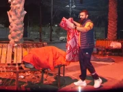 کراچی میں فٹ پاتھ کے مکینوں کیلئے خوشیوں کا پیغام آگیا