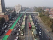 لاہور کی سڑکوں پر سائیکل اور موٹر سائیکل سواروں کیلئے الگ لین مختص