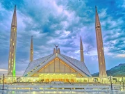 اسلام آباد: فیصل مسجد کے احاطے میں ایک شخص نے خود کوگولی مارلی