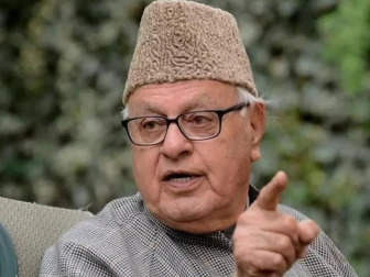 جموں میں فاروق عبداللہ قاتلانہ حملے میں بال بال بچ گئے، فائرنگ کی ویڈیو سامنے آ گئی