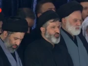 شہید علی خامنہ ای کی نمازِ جنازہ میں تین بیٹوں کی شرکت، ویڈیو سامنے آگئی
