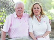 امریکی جوڑے نے فلاحی کاموں کیلئے 2900 ارب رقم عطیہ کرکے مثال قائم کردی