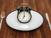 وقتاً فوقتاً روزہ رکھتے رہنا وزن میں کمی کی بہترین حکمت عملی